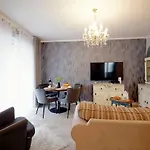Apartment Miodowy Dom Exspanse 2 Lub 3 Z Tarasem I Parkingiem Kolobrzeg