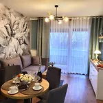 Apartment Miodowy Dom Exspanse 2 Lub 3 Z Tarasem I Parkingiem Kolobrzeg