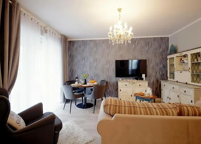 Appartamento Miodowy Dom Exspanse 2 Lub 3 Z Tarasem I Parkingiem Kołobrzeg