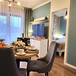 Miodowy Dom Exspanse 2 Lub 3 Z Tarasem I Parkingiem Apartmán Kolobřeh