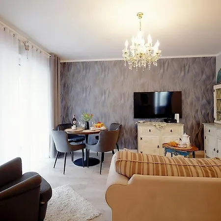 Appartement Miodowy Dom Exspanse 2 Lub 3 Z Tarasem I Parkingiem Kołobrzeg