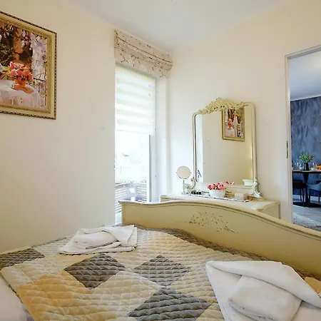 Miodowy Dom Exspanse 2 Lub 3 Z Tarasem I Parkingiem *