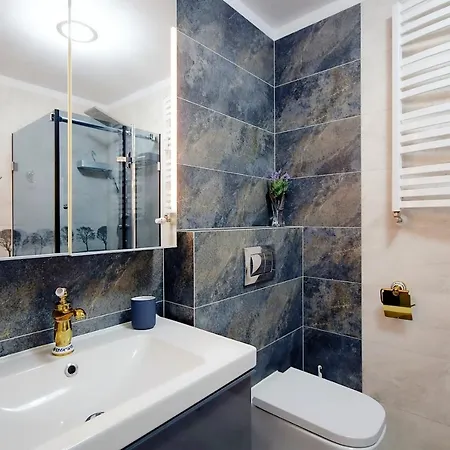 Daire Miodowy Dom Exspanse 2 Lub 3 Z Tarasem I Parkingiem *