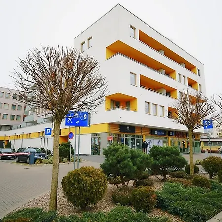 Miodowy Dom Exspanse 2 Lub 3 Z Tarasem I Parkingiem Колобжег