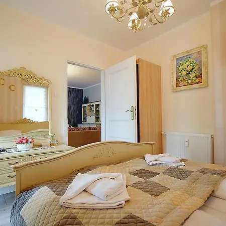 Miodowy Dom Exspanse 2 Lub 3 Z Tarasem I Parkingiem Daire *