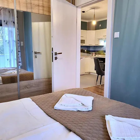 Apartment Miodowy Dom Exspanse 2 Lub 3 Z Tarasem I Parkingiem Kolobrzeg