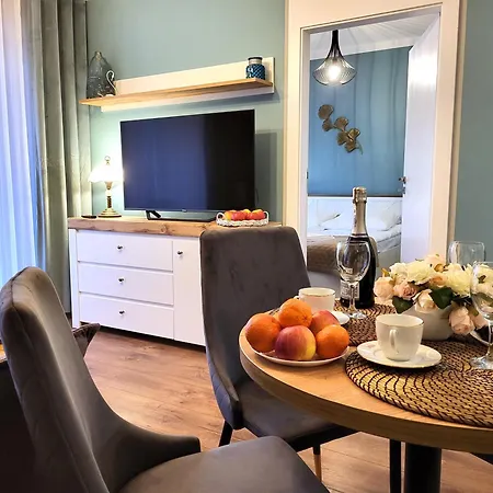 Daire Miodowy Dom Exspanse 2 Lub 3 Z Tarasem I Parkingiem